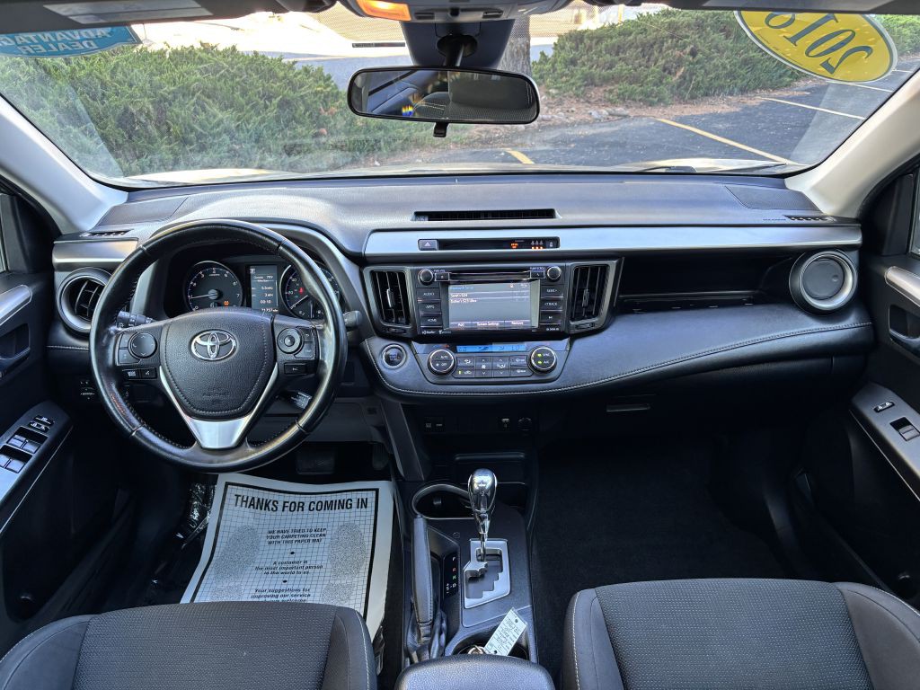 2018 Toyota Rav4 Image 18