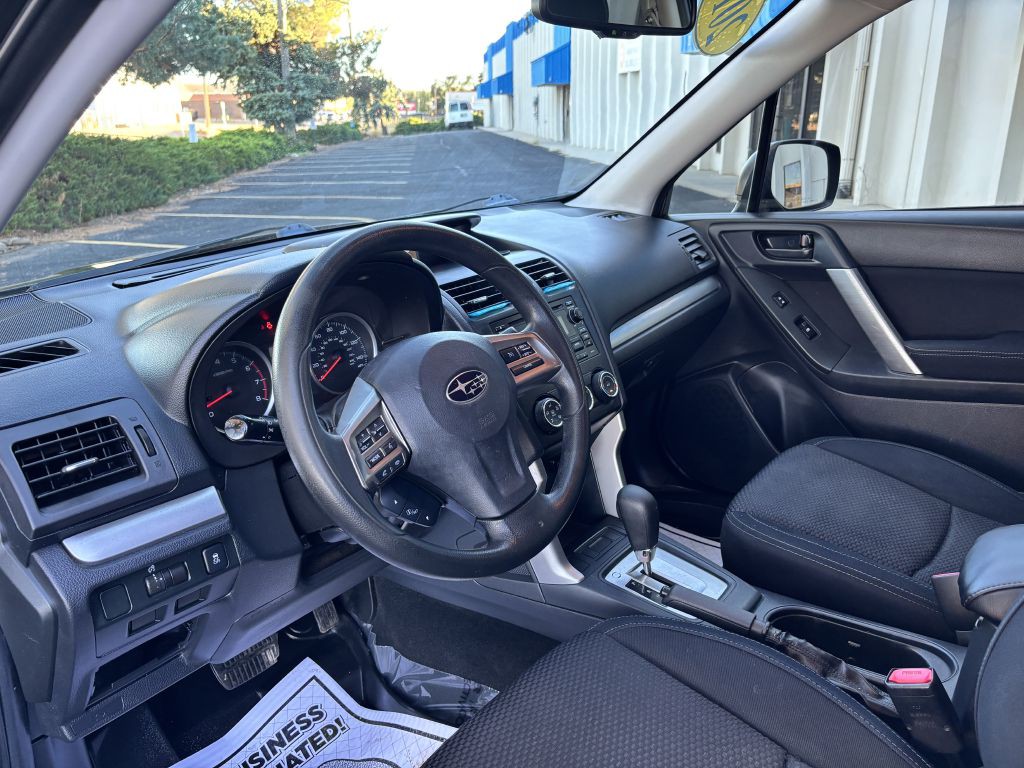 2015 Subaru Forester Image 10