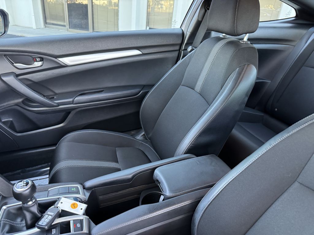 2019 Honda Civic Image 13