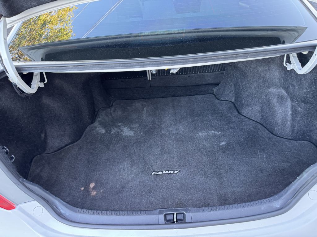 2014 Toyota Camry Image 25