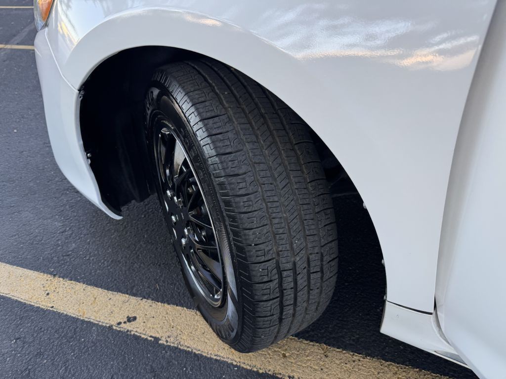 2014 Toyota Camry Image 27