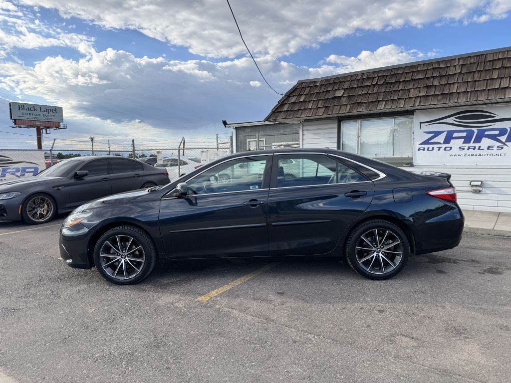 2017 Toyota Camry Image 4