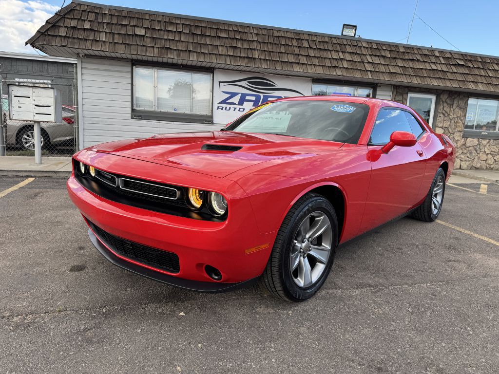 2019 Dodge Challenger Image 3