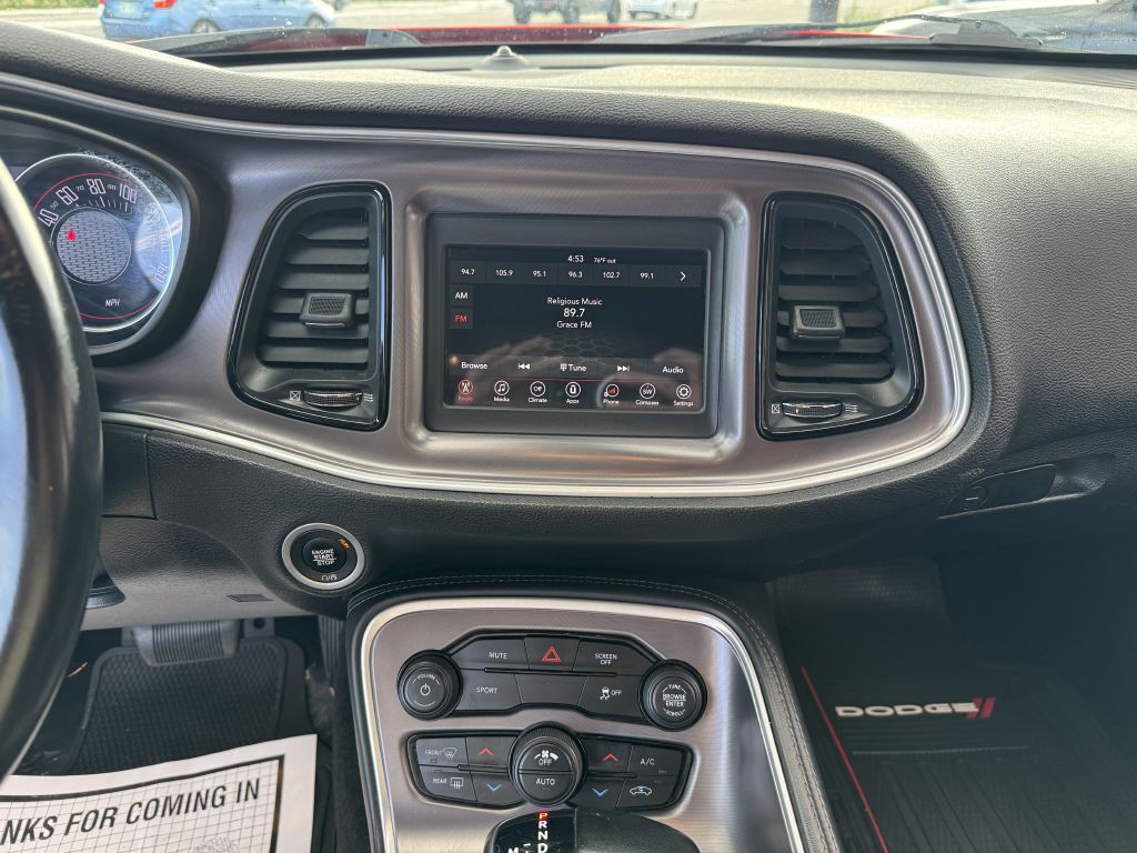 2019 Dodge Challenger Image 19