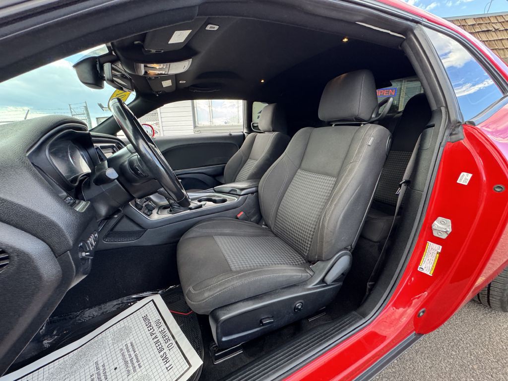 2019 Dodge Challenger Image 25