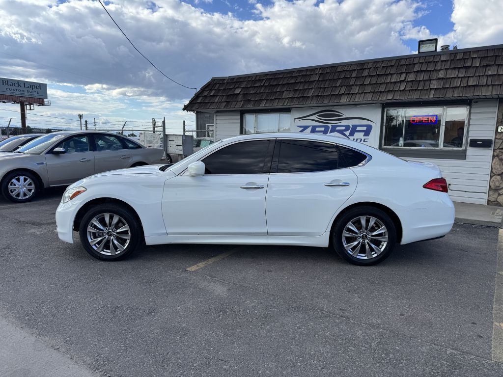 2013 INFINITI M37 Image 4