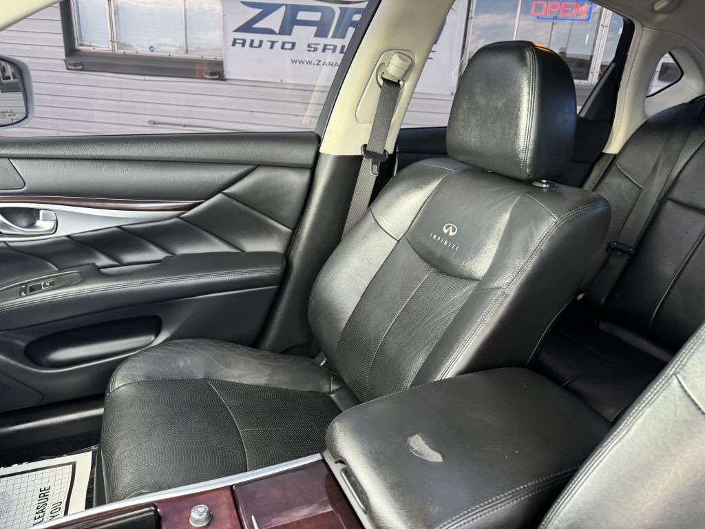 2013 INFINITI M37 Image 13