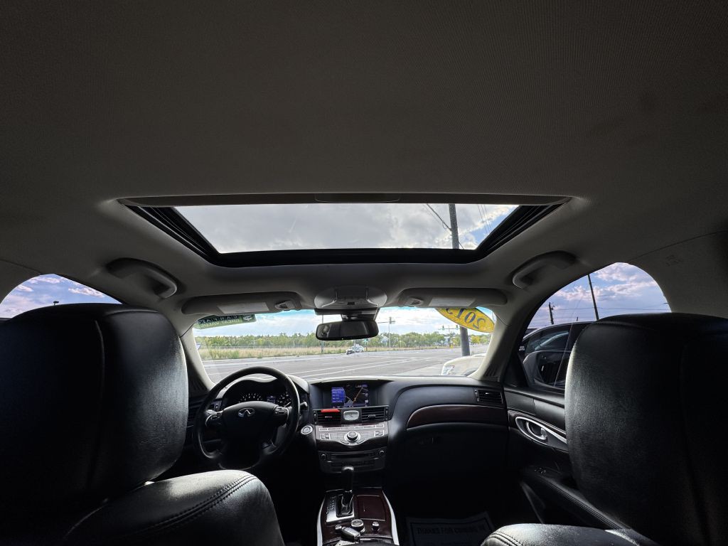 2013 INFINITI M37 Image 23