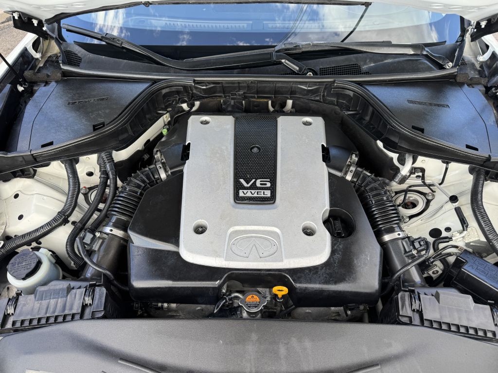 2013 INFINITI M37 Image 28