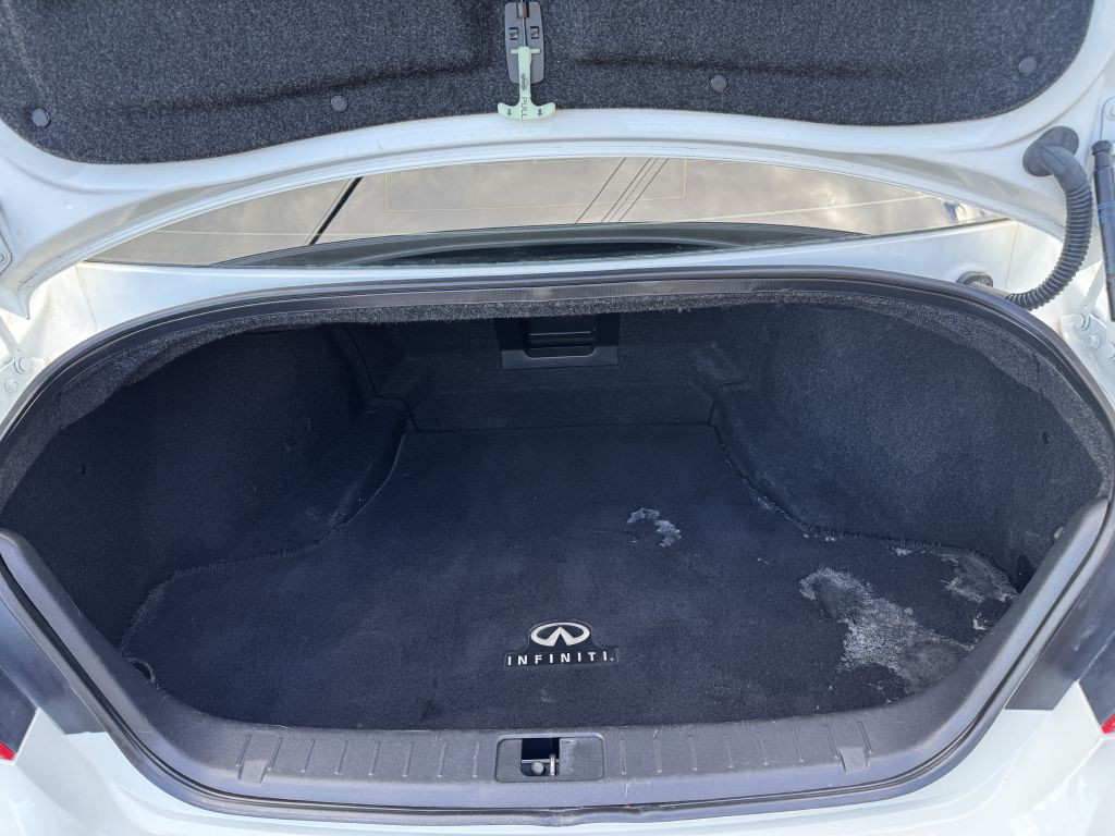 2013 INFINITI M37 Image 29