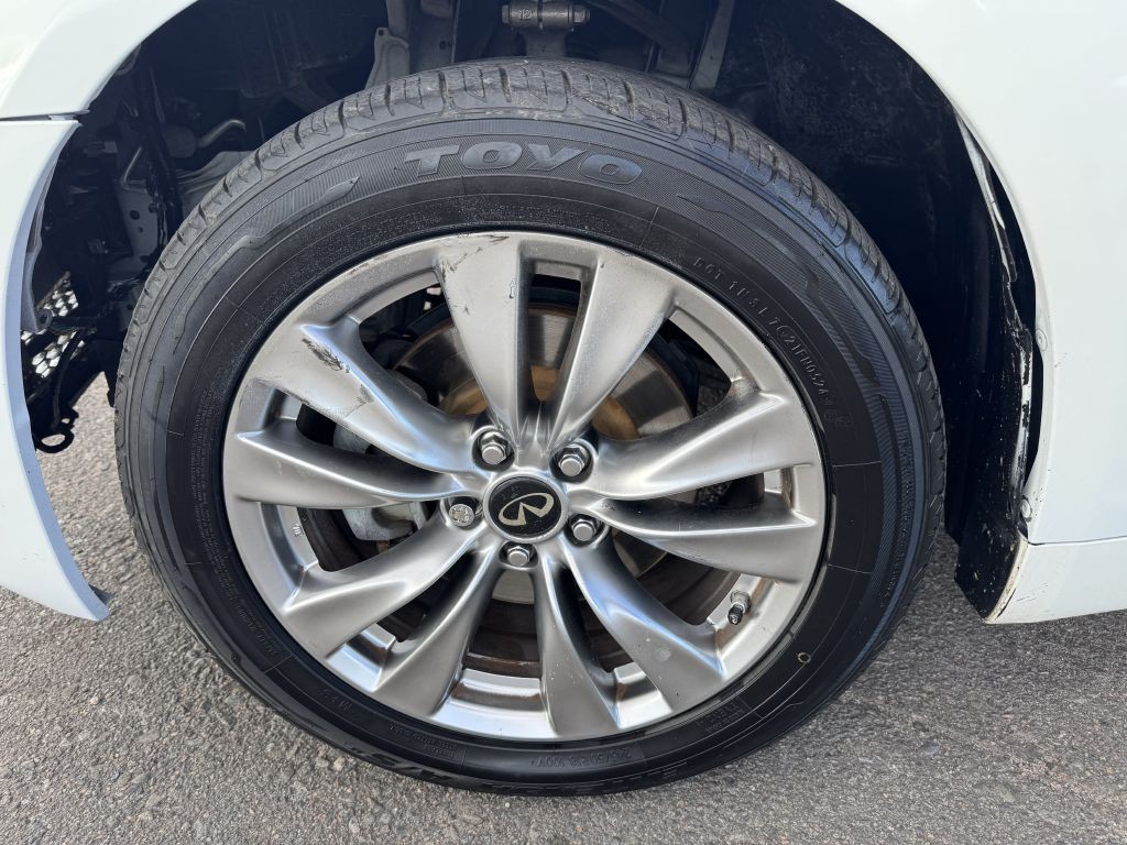 2013 INFINITI M37 Image 30