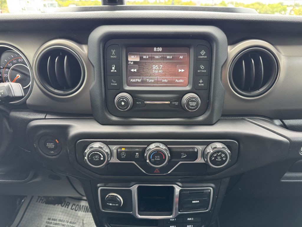 2018 Jeep Wrangler Unlimited Image 21