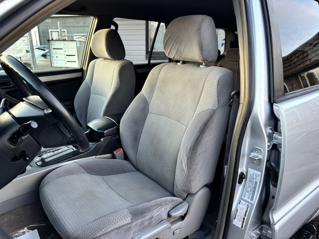 2004 Toyota 4Runner Image 12