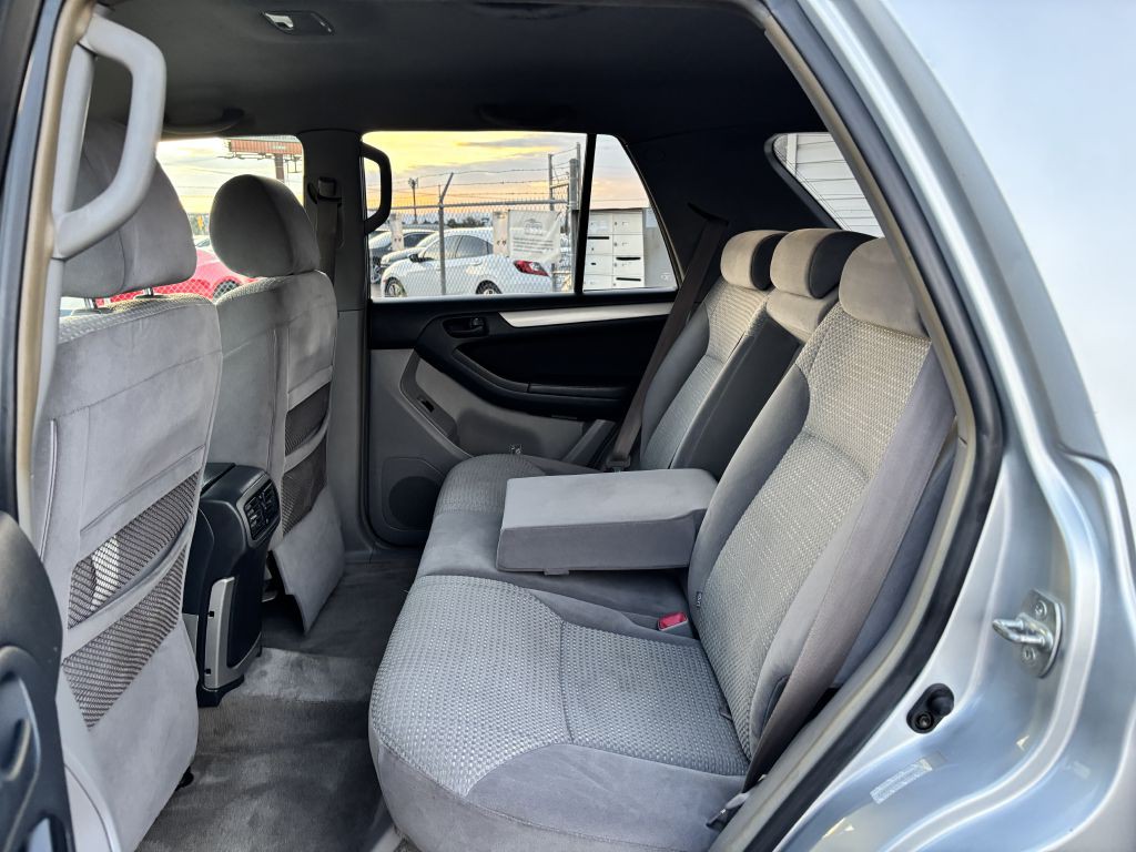 2004 Toyota 4Runner Image 15