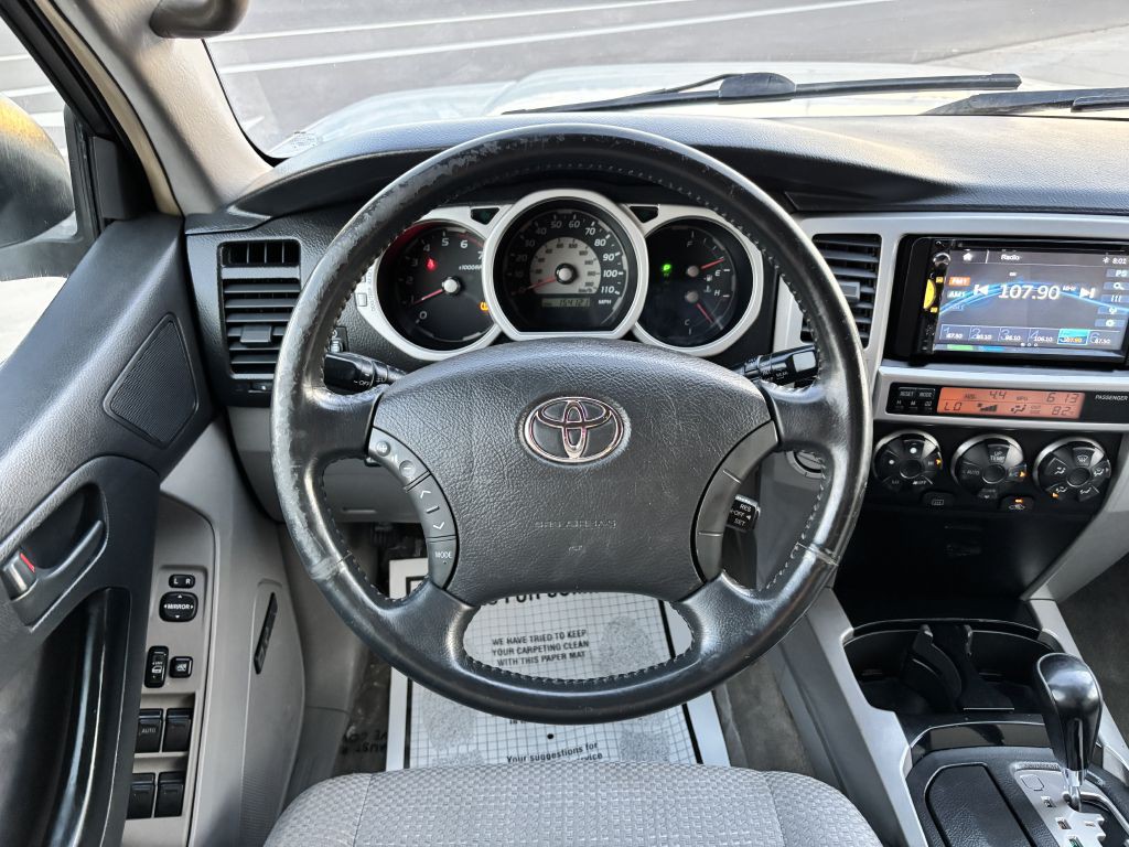 2004 Toyota 4Runner Image 20