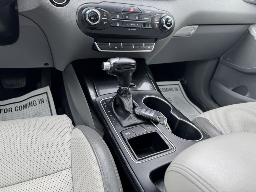 2016 Kia Sorento Image 23