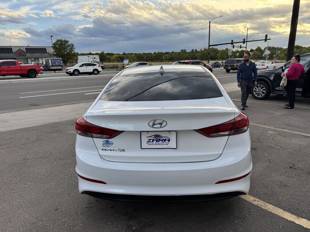 2017 Hyundai Elantra Image 6