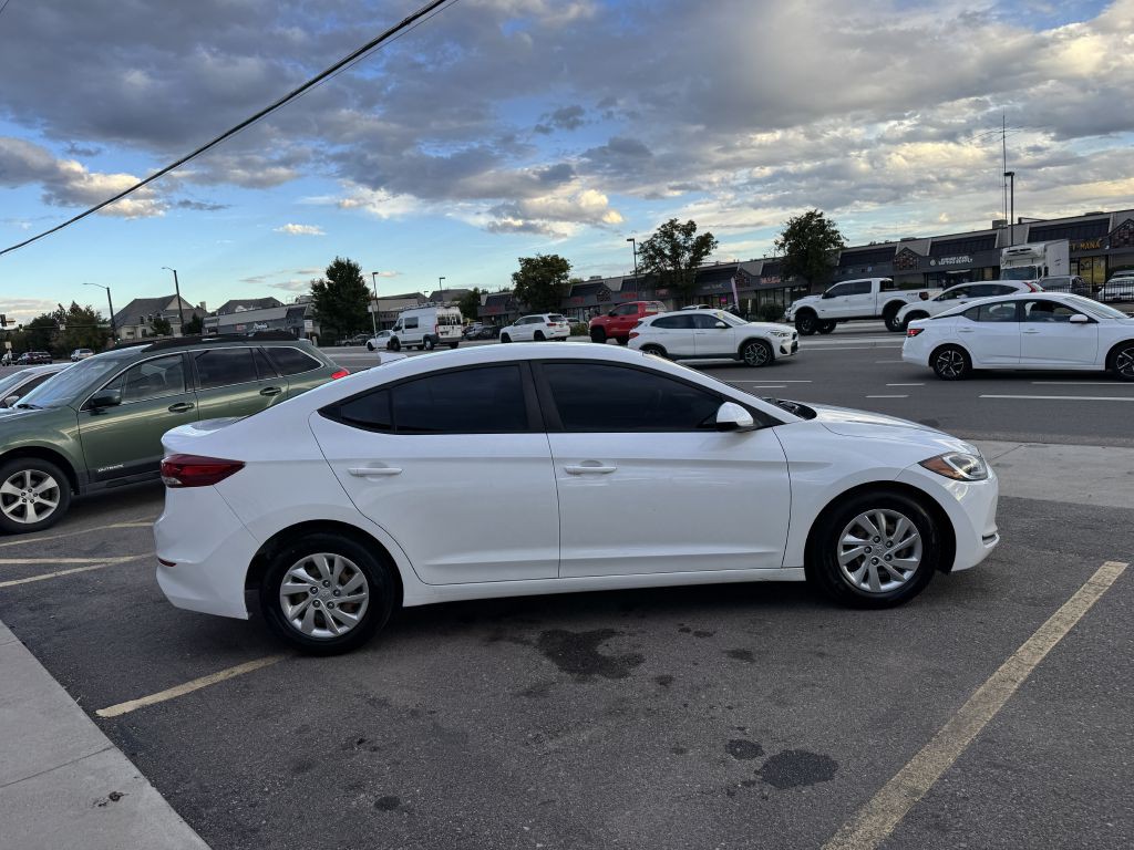 2017 Hyundai Elantra Image 8