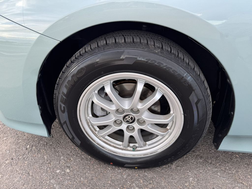 2017 Toyota Prius Image 28
