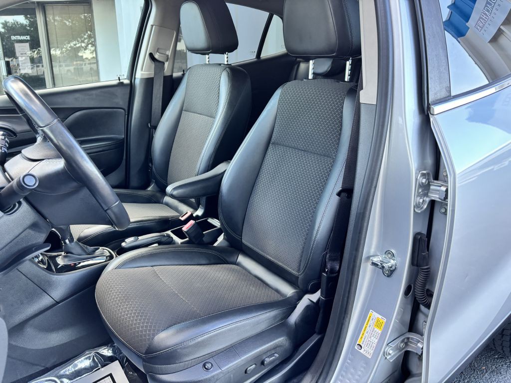 2019 Buick Enclave Image 12