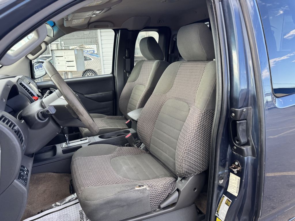 2016 Nissan Frontier Image 12