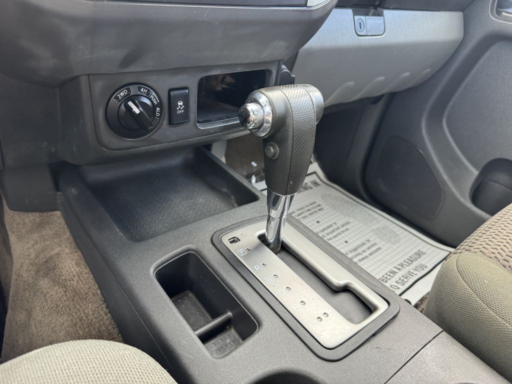 2016 Nissan Frontier Image 18