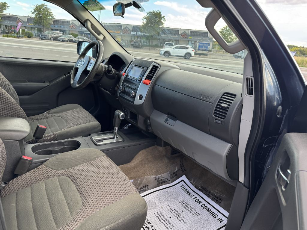 2016 Nissan Frontier Image 23