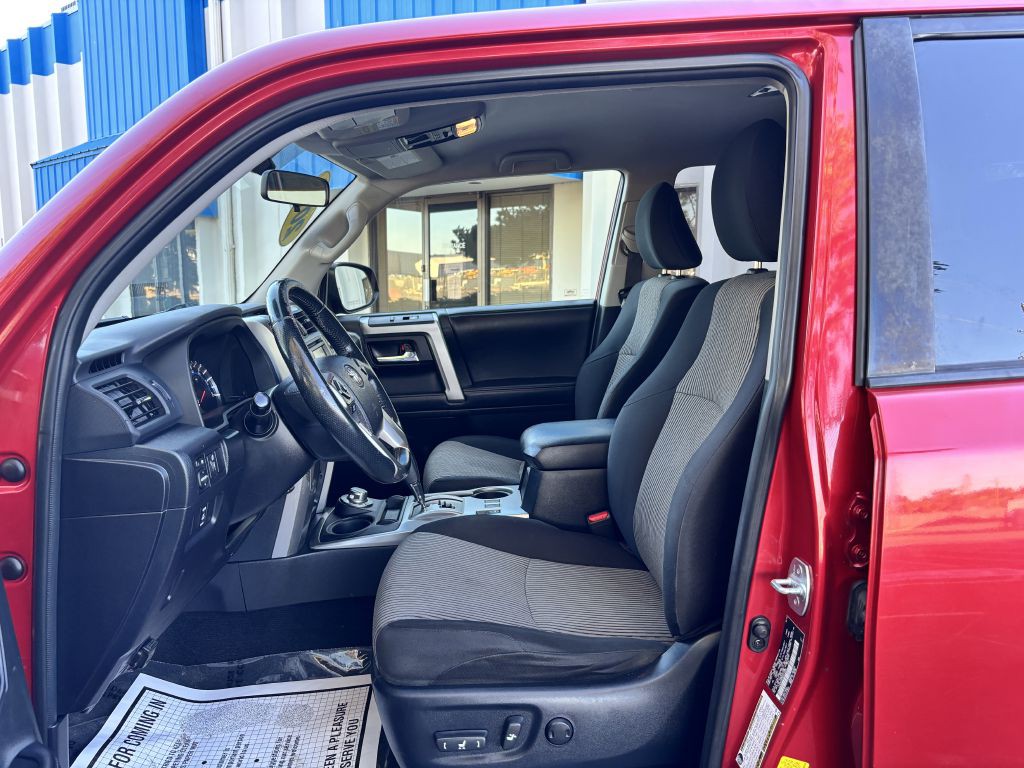 2016 Toyota 4Runner Image 11
