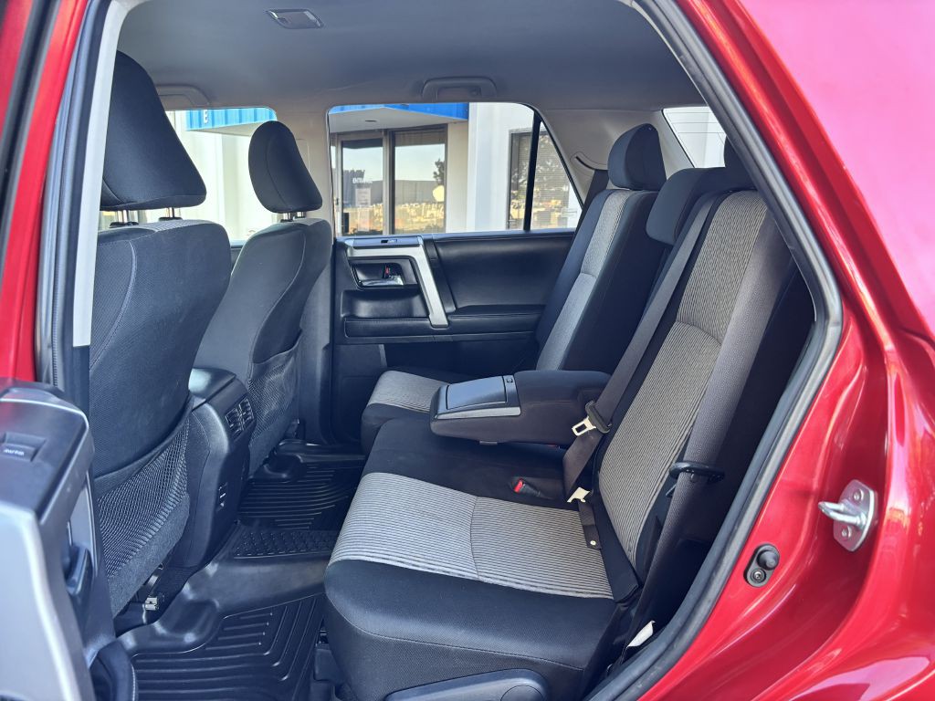 2016 Toyota 4Runner Image 15