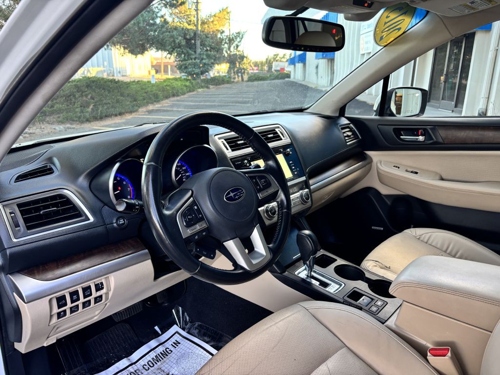 2015 Subaru Outback Image 11