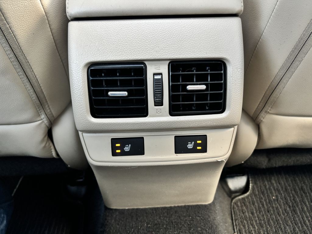 2015 Subaru Outback Image 18
