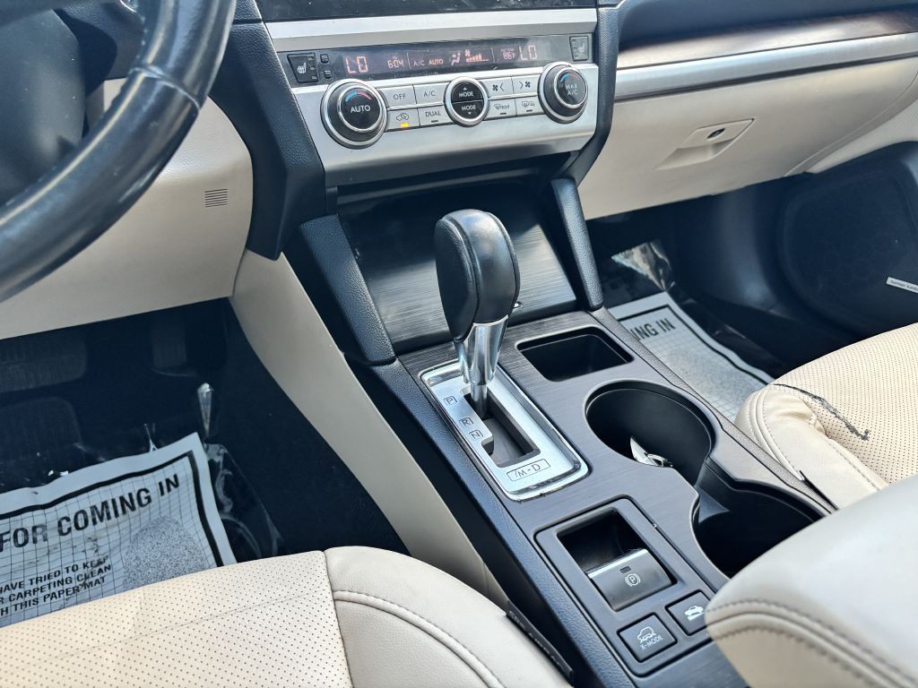 2015 Subaru Outback Image 21