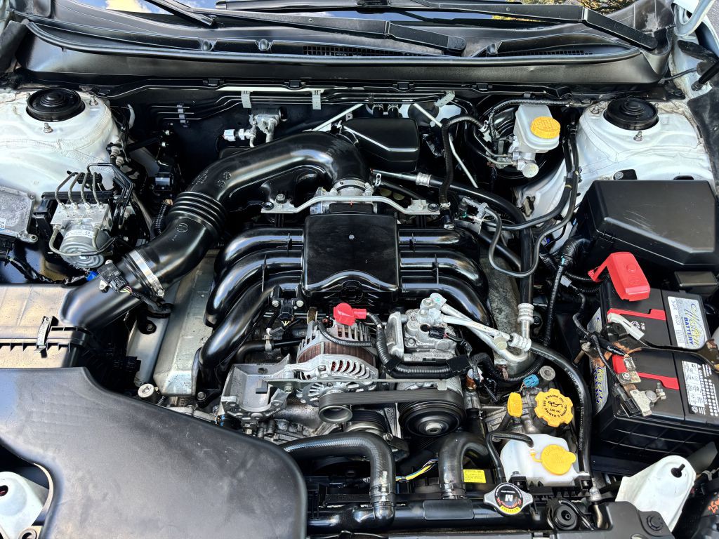 2015 Subaru Outback Image 28