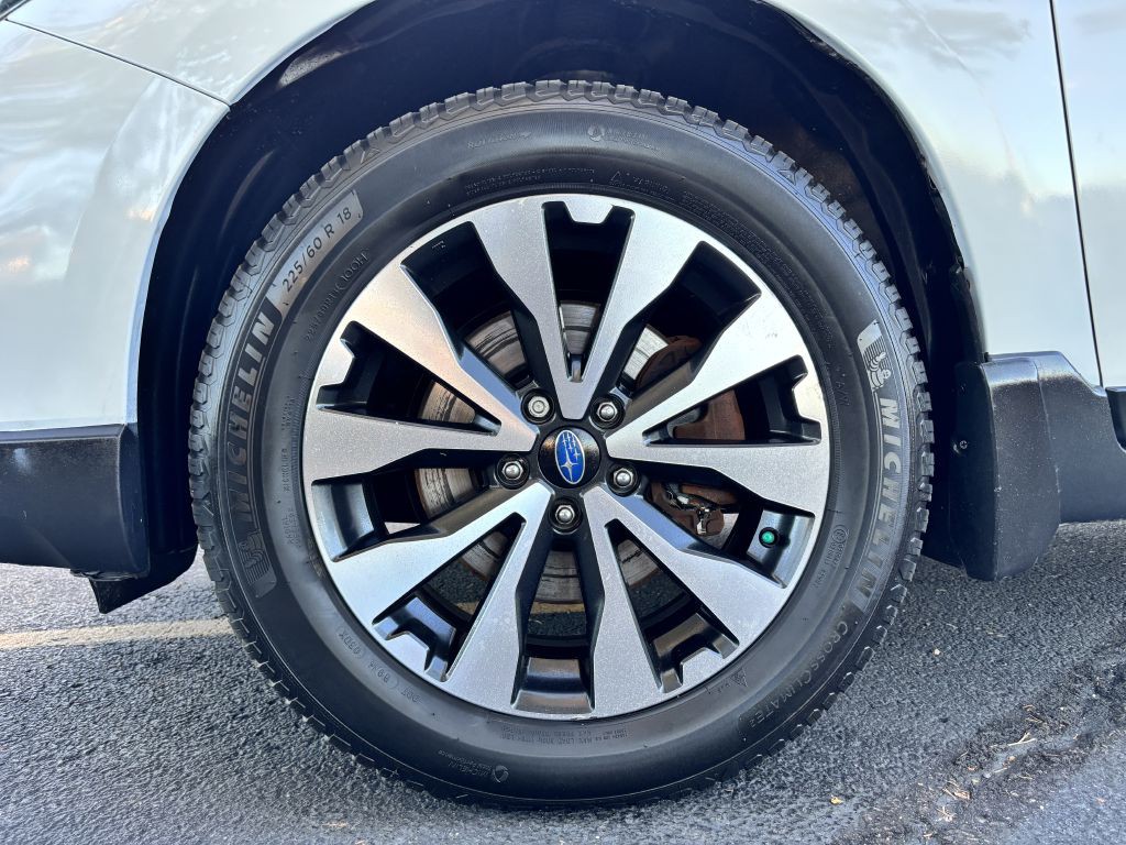 2015 Subaru Outback Image 30