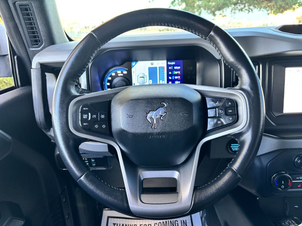 2022 Ford Bronco Image 26