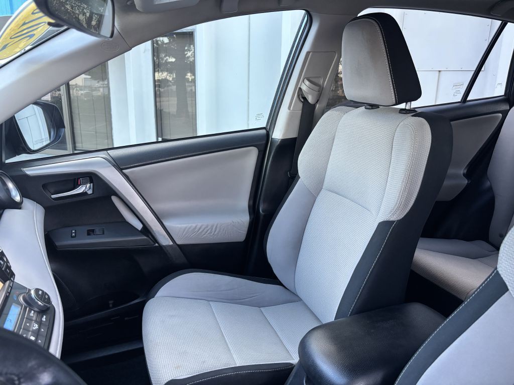 2016 Toyota Rav4 Image 13