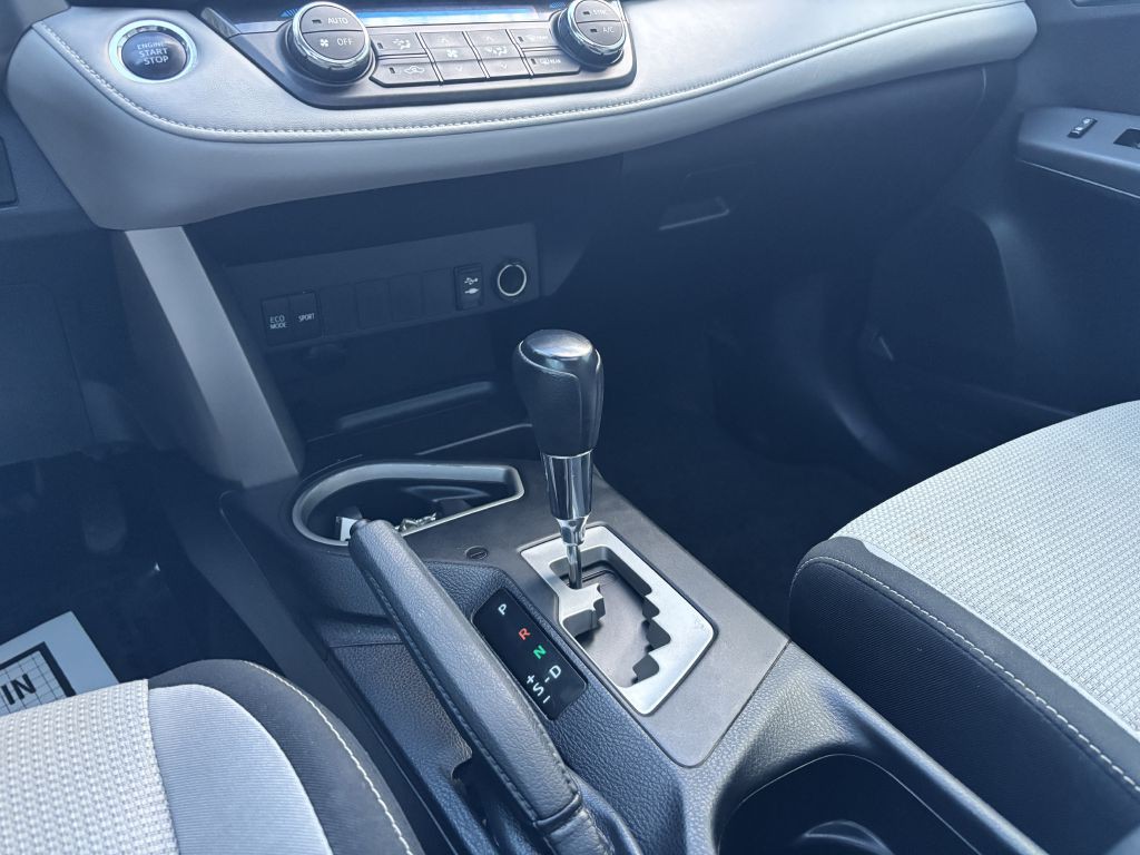 2016 Toyota Rav4 Image 19