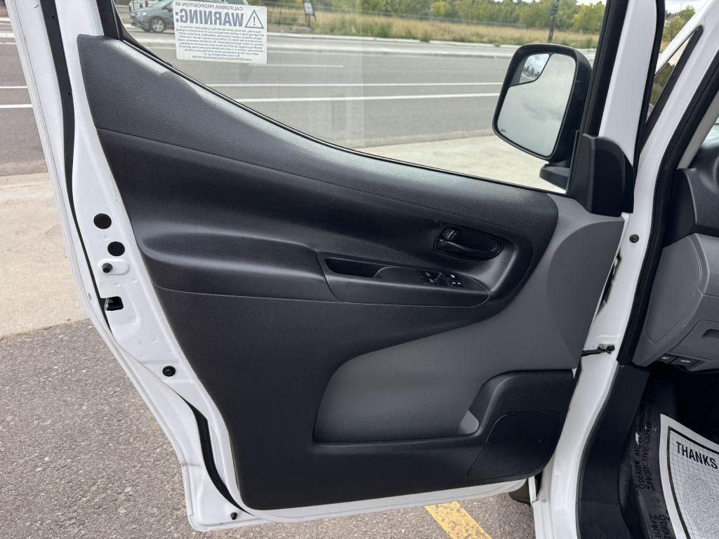 2021 Nissan NV200 Image 16