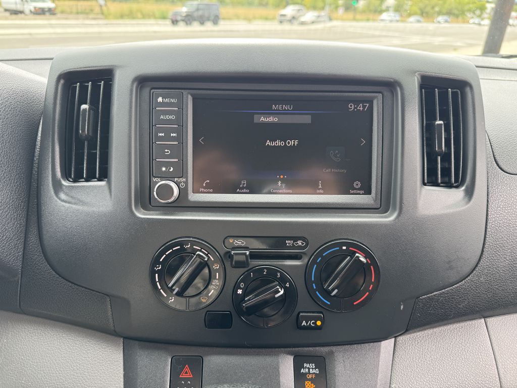 2021 Nissan NV200 Image 19