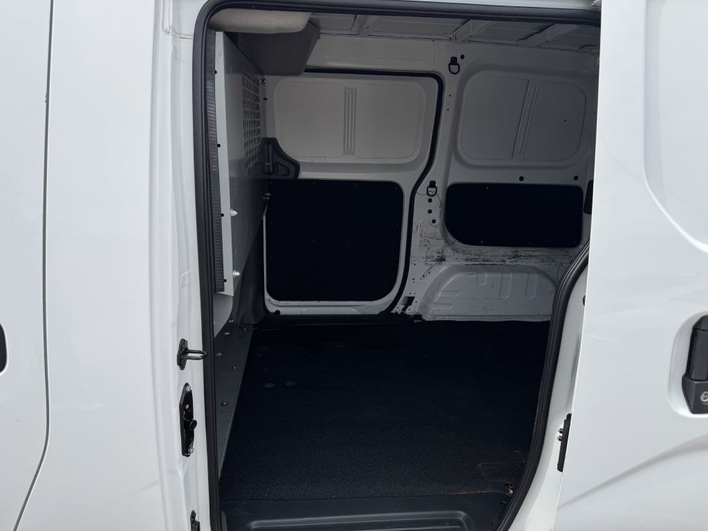 2021 Nissan NV200 Image 27
