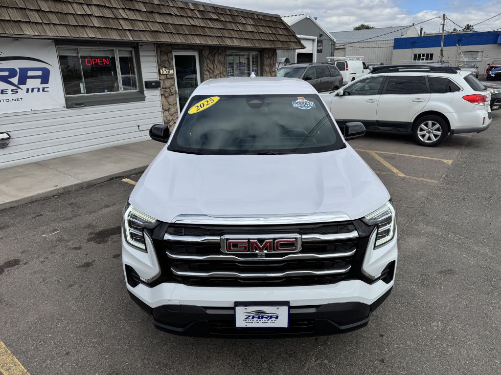 2025 GMC Terrain Image 10
