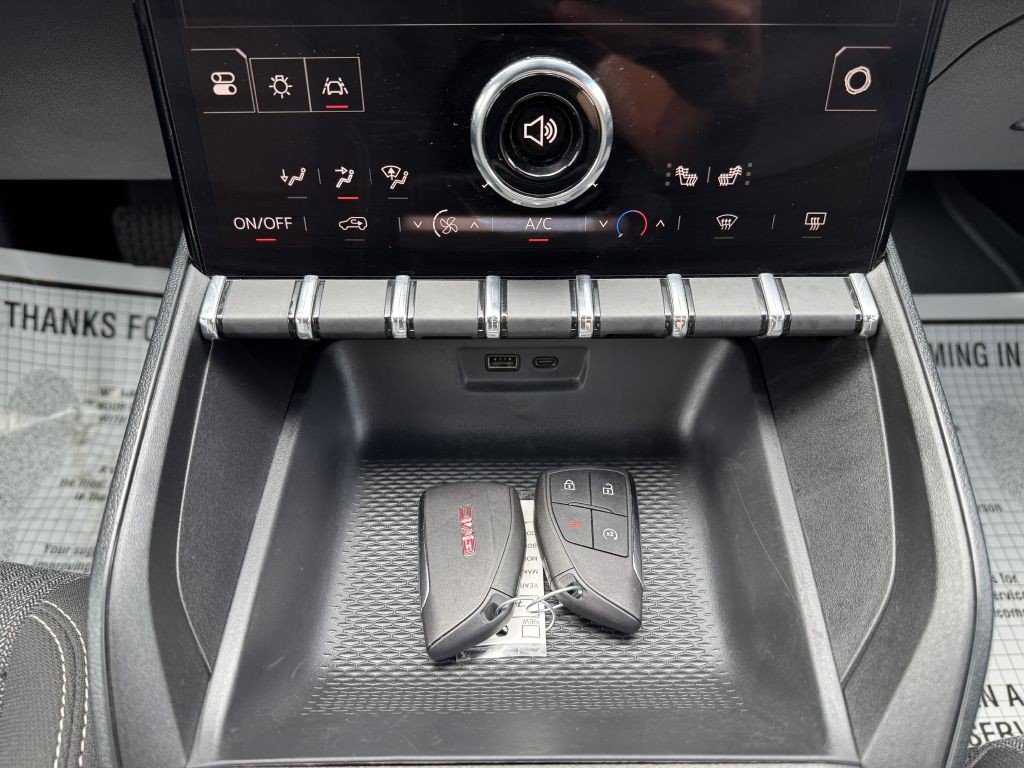 2025 GMC Terrain Image 19