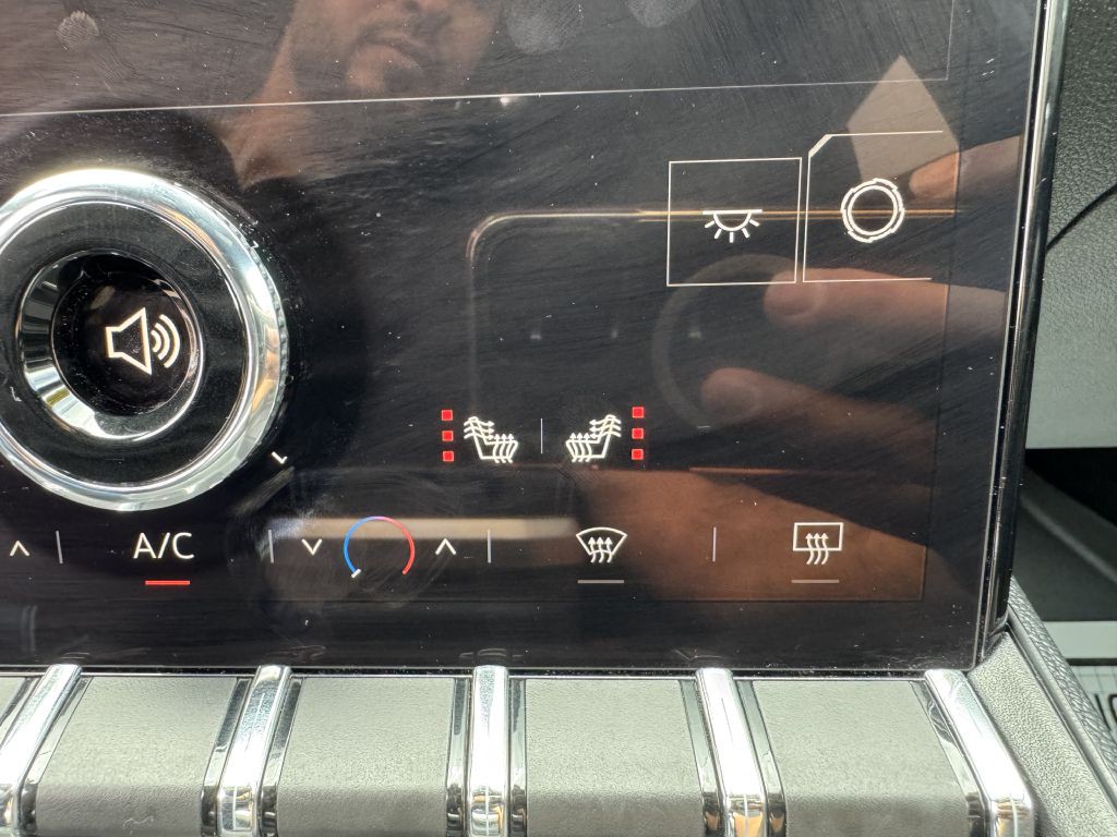 2025 GMC Terrain Image 23
