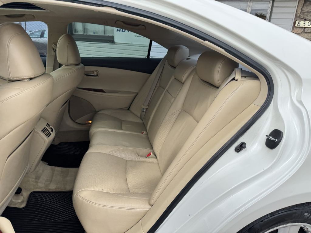 2007 Lexus ES 350 Image 17