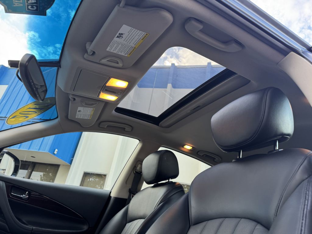 2017 INFINITI QX50 Image 16