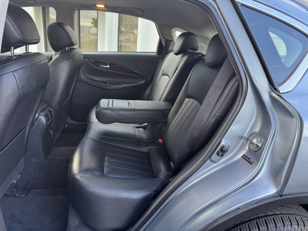 2017 INFINITI QX50 Image 17