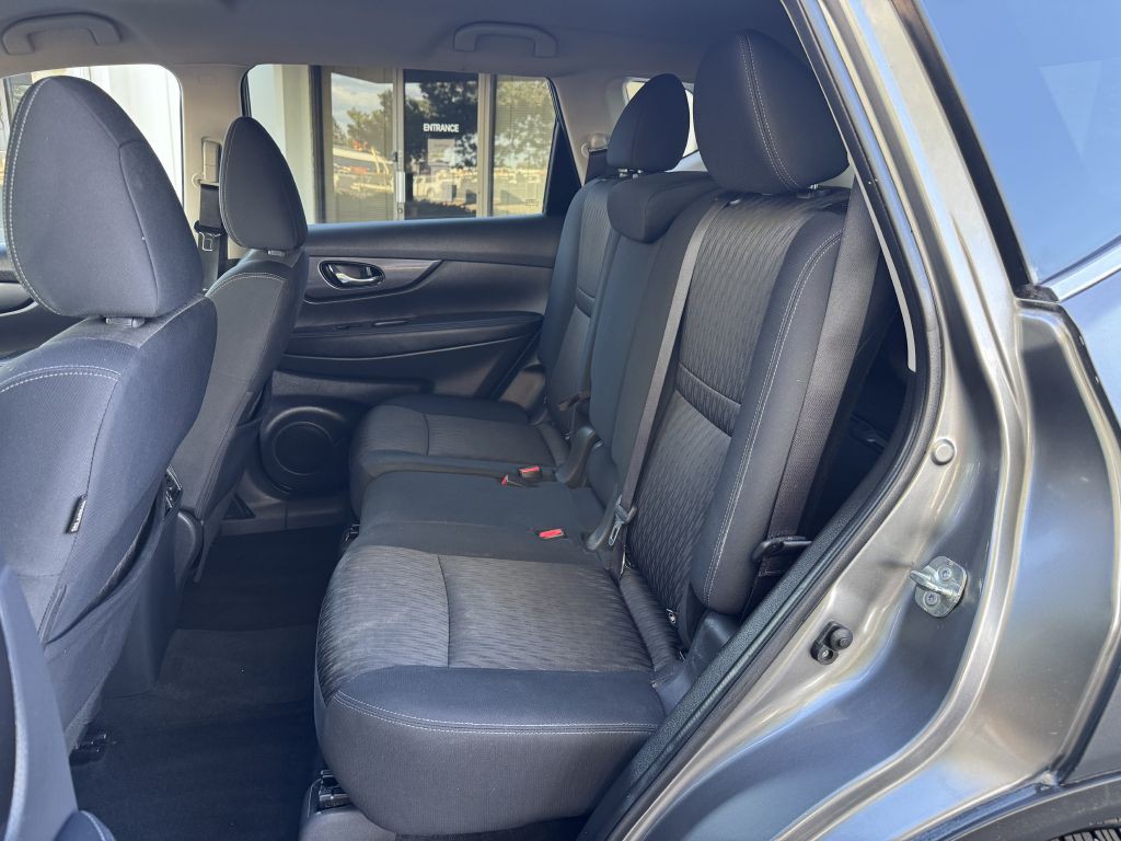 2019 Nissan Rogue Image 15