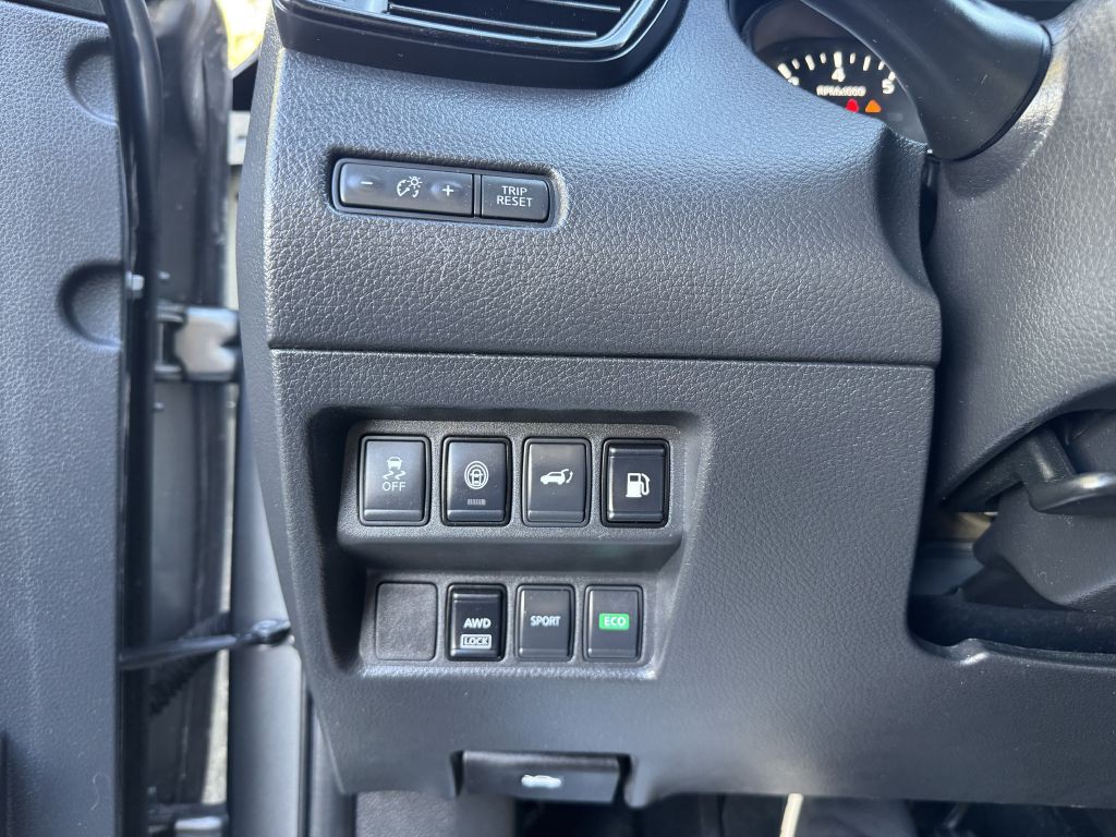 2019 Nissan Rogue Image 22