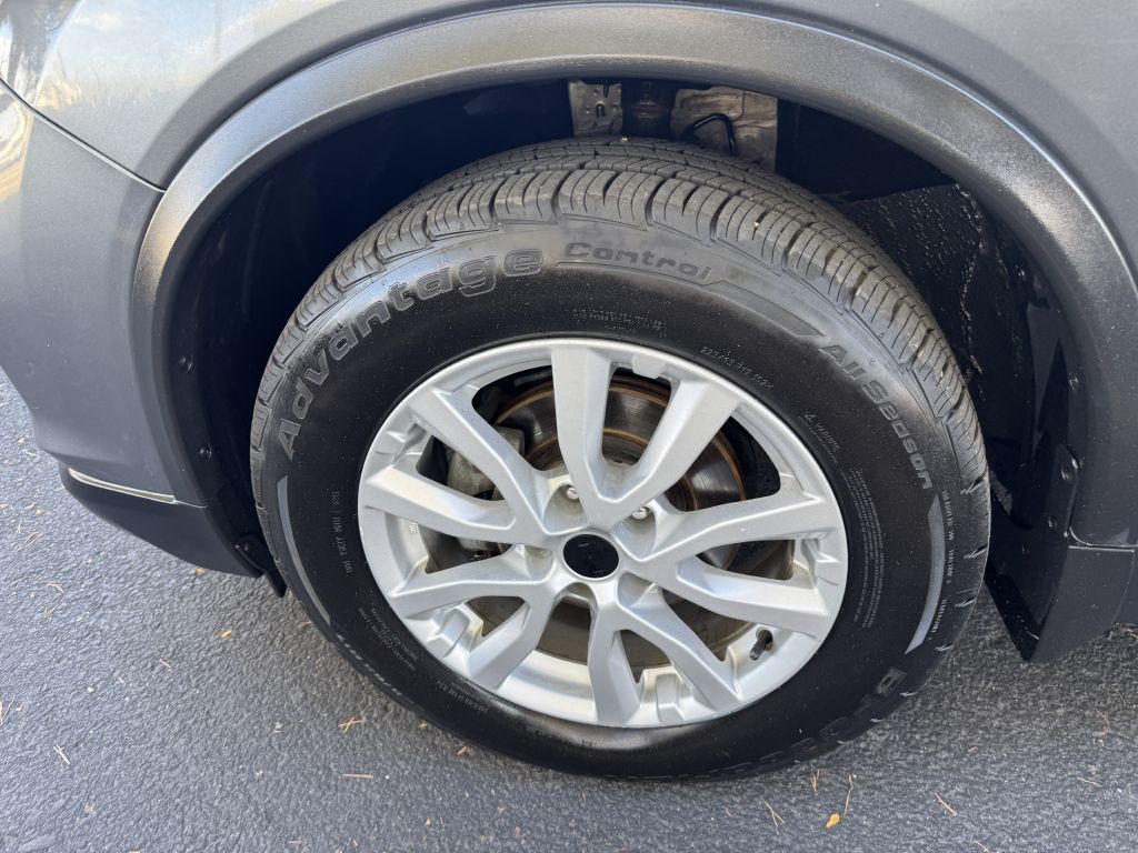 2019 Nissan Rogue Image 27