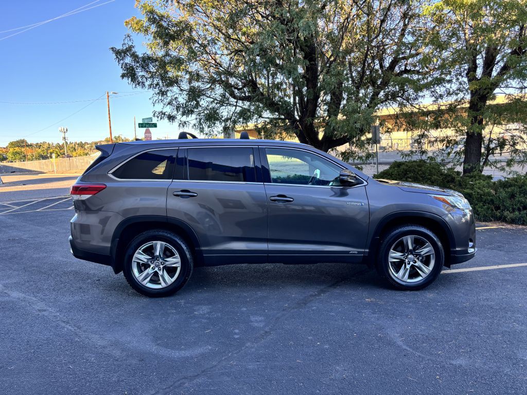 2019 Toyota Highlander Image 8